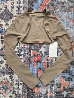 NWT Athleta Transcend Shrug
